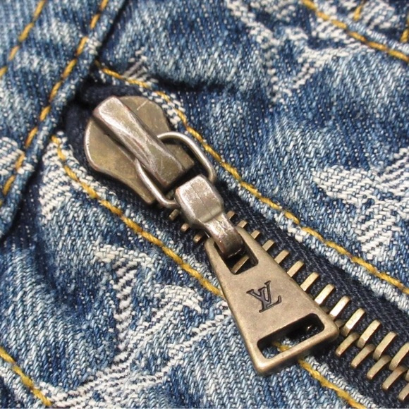 Authentic Louis Vuitton blue denim jacket - Picture 6 of 14